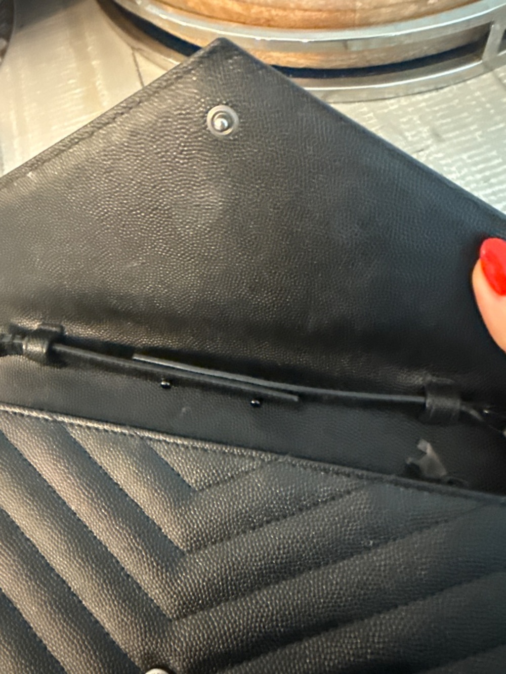 Saint Laurent Classic Cassandre Chain Wallet in Grain de Poudre leather bag - Picture 9 of 11